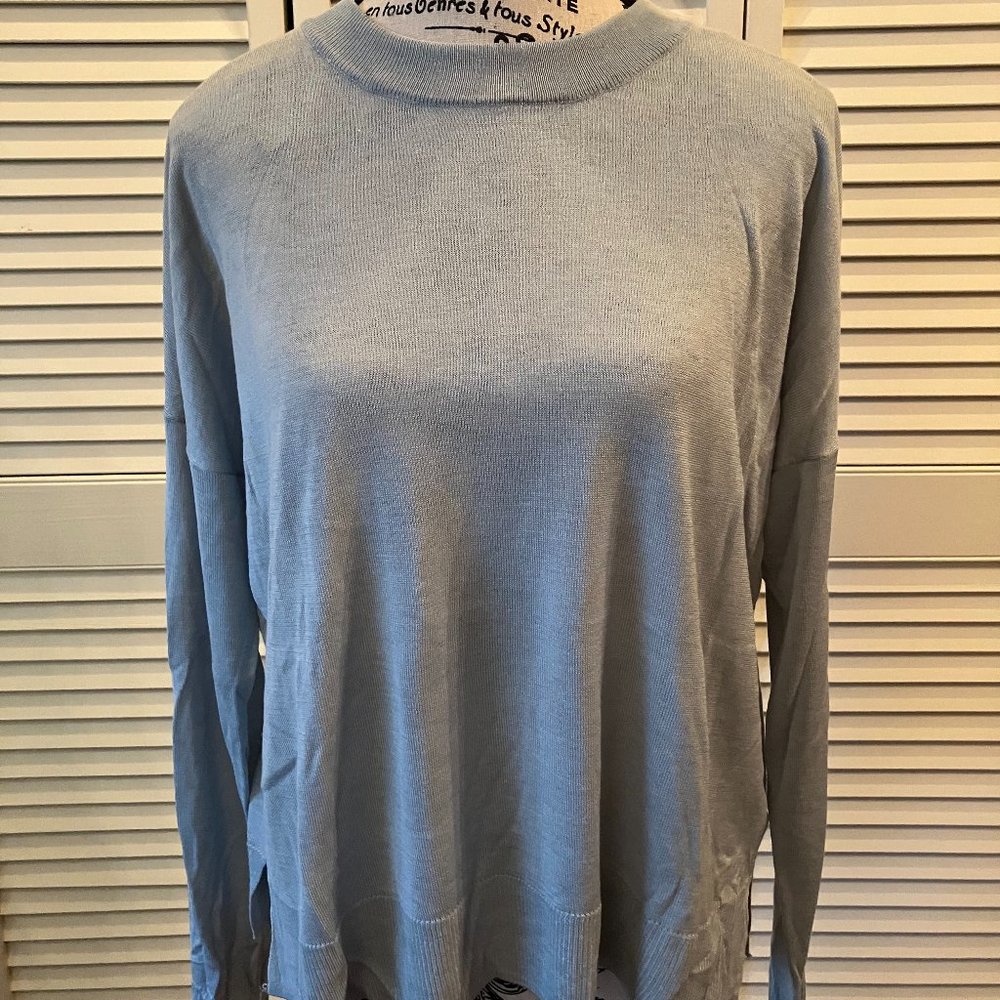 NWOT. H&M Tissue-weight Soft Blue Sweater